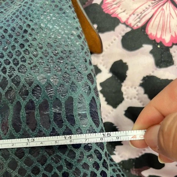 Dooney & Bourke Erica 90s Hobo Bag Snake Embossed Navy Blue Leather Suede Purse - Picture 8 of 11